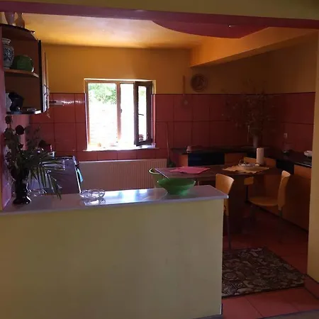 Guest house Khalo 3*